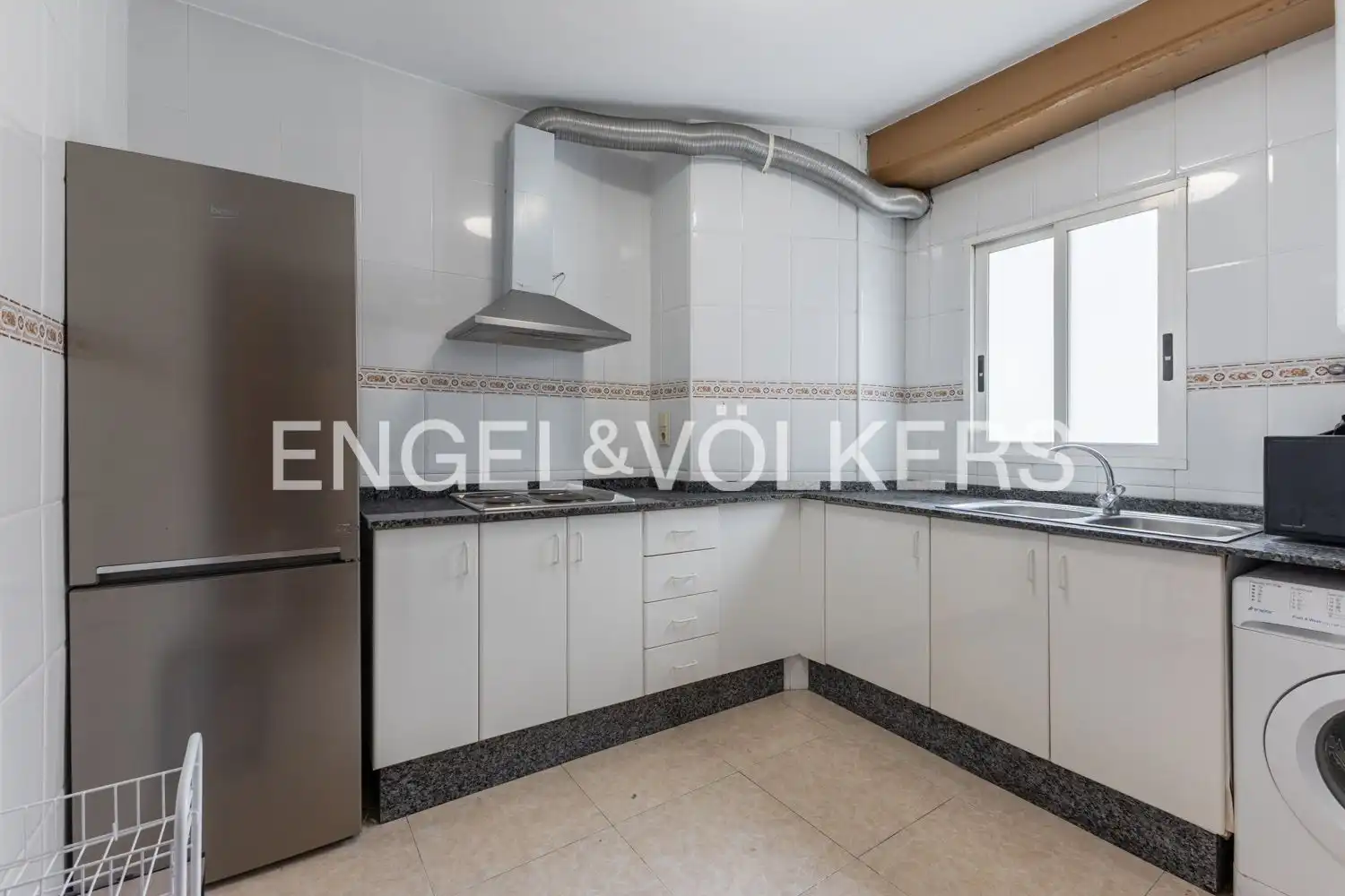 Kitchen of Flat for rent in Ciutat Vella 