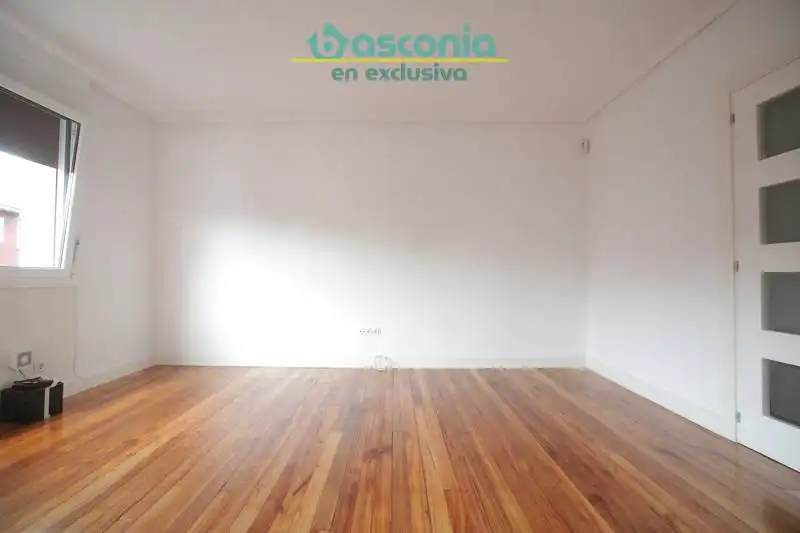 Dormitori de Pis en venda en Centro - Ariz - Uribarri