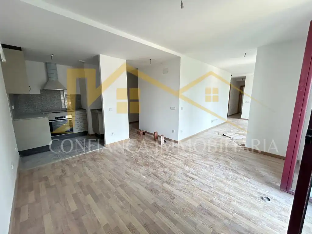 Piso con ascensor en venta en Carrer Vernís, imagen 2