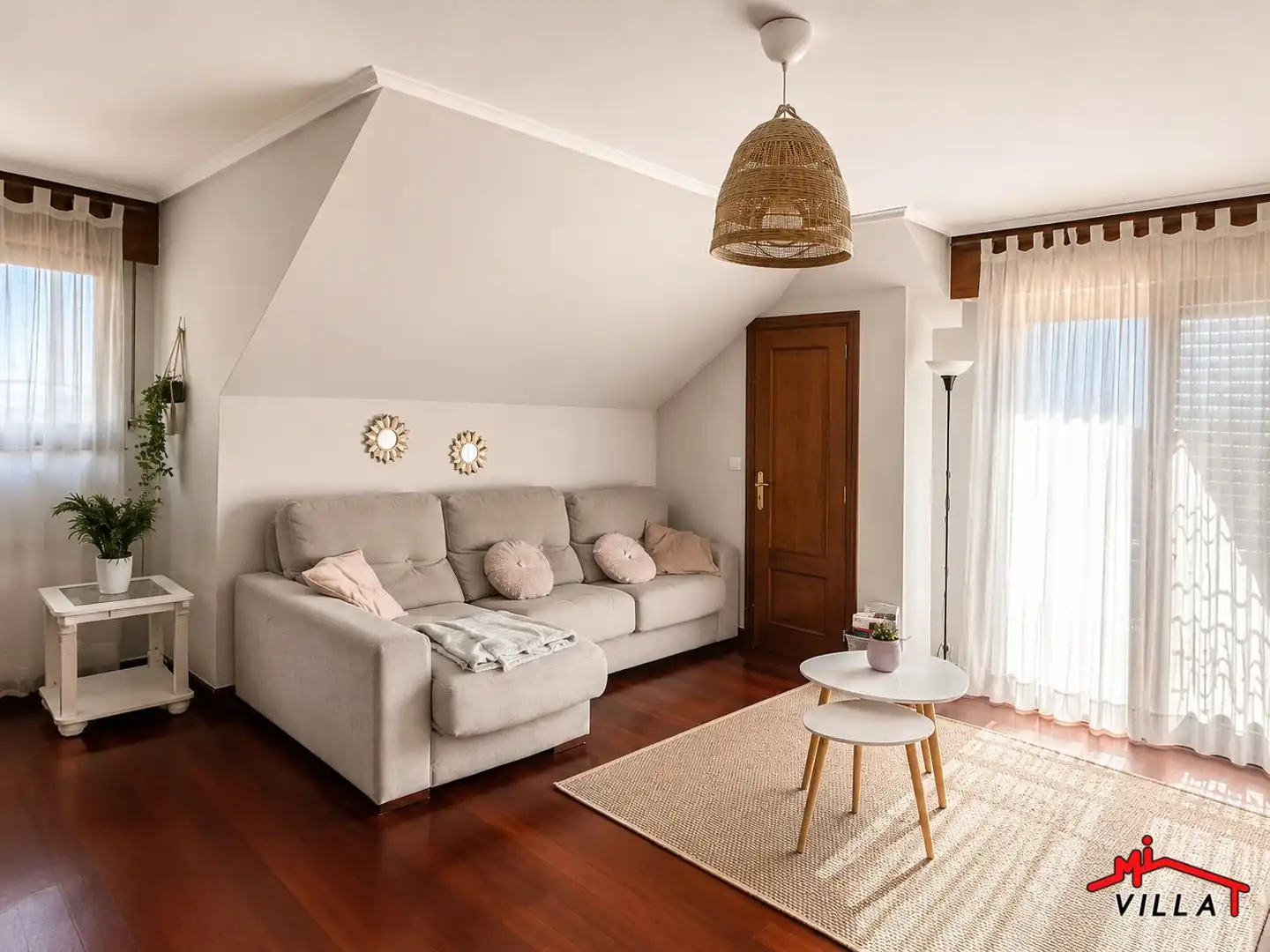 Wohnzimmer von Dachboden zum Verkauf in Bárcena de Cicero mit Heizung, Terrasse und Abstellraum