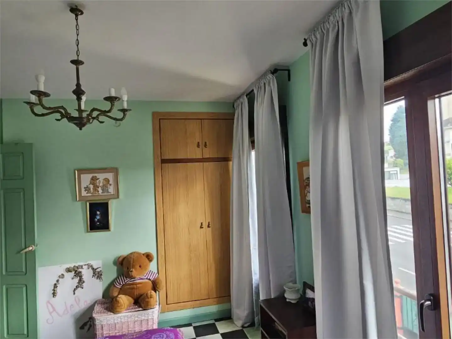 Dormitori de Casa o xalet en venda en Viveiro amb Jardí privat, Parquet i Moblat