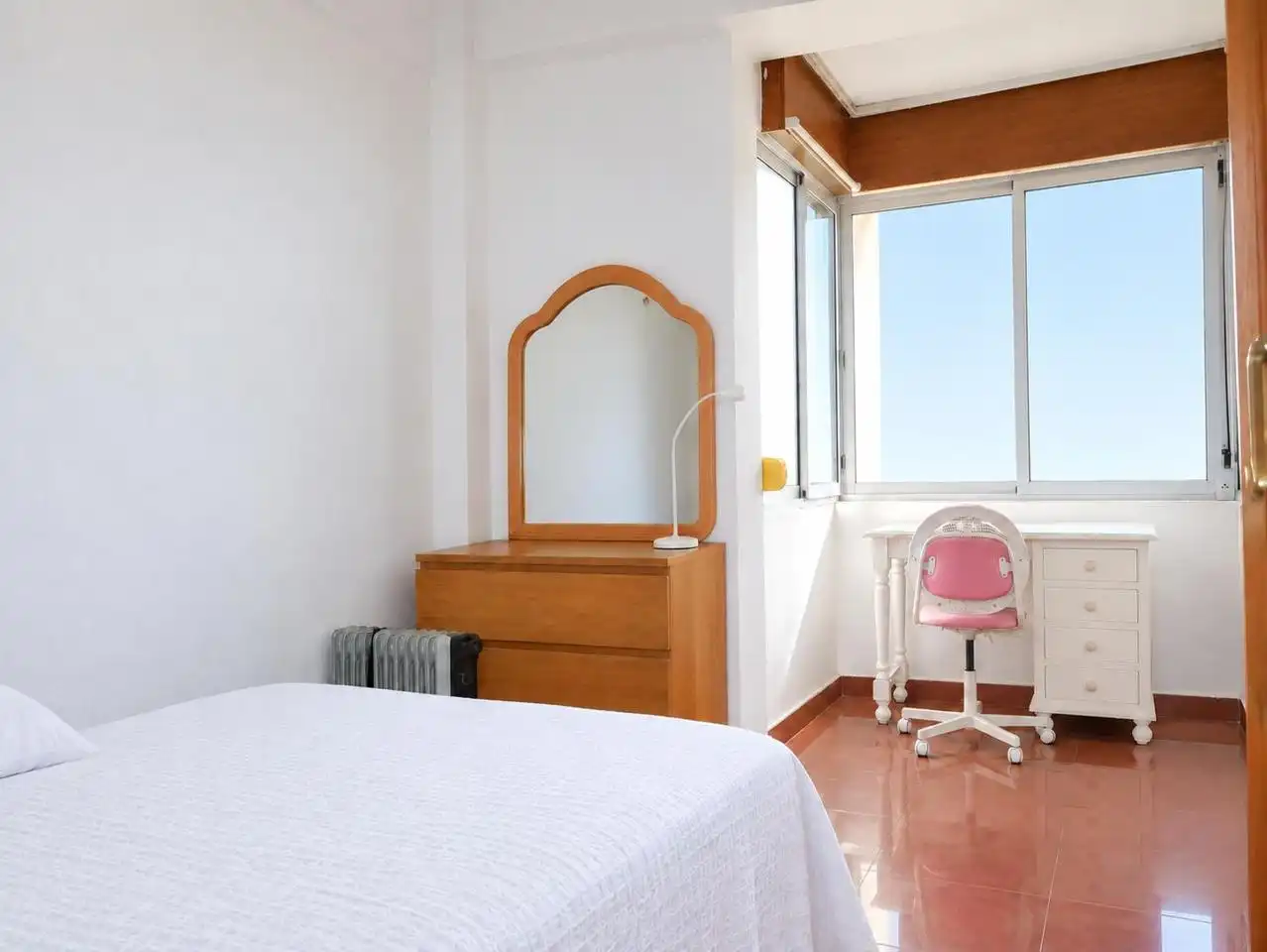 Bedroom of Flat for sale in Triana