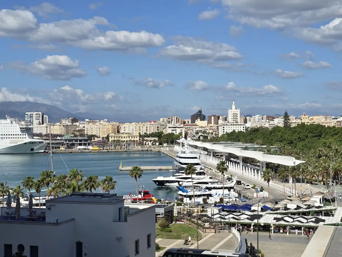 Vista exterior de Pis de lloguer en Málaga amb Aire condicionat i Calefacció