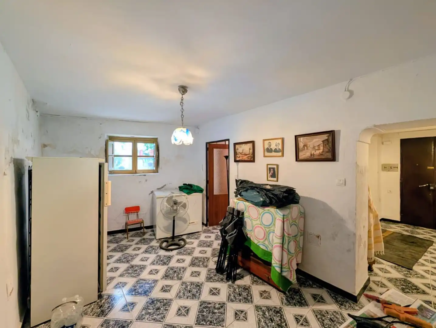 Houses for sale in Loja  with Terrace and Storage room