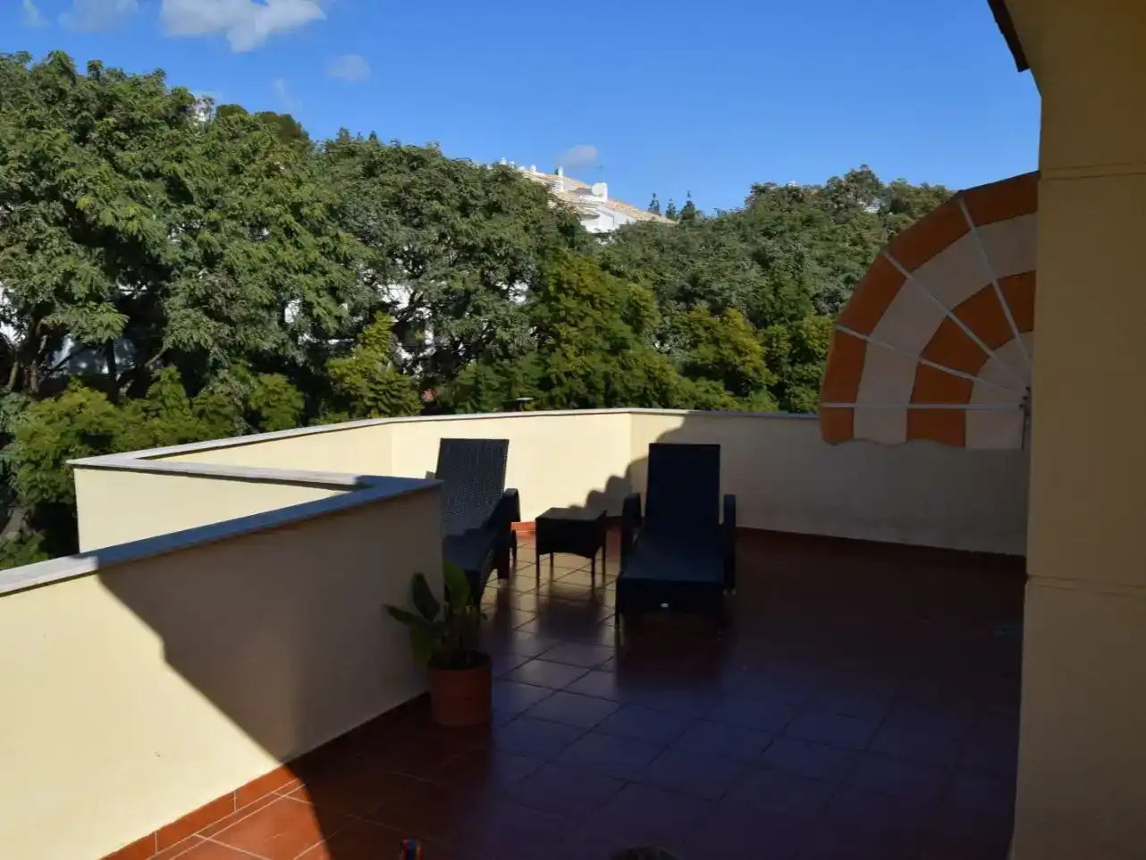 Terrasse von Wohnung zur Miete in Benalmádena mit Klimaanlage und Schwimmbad