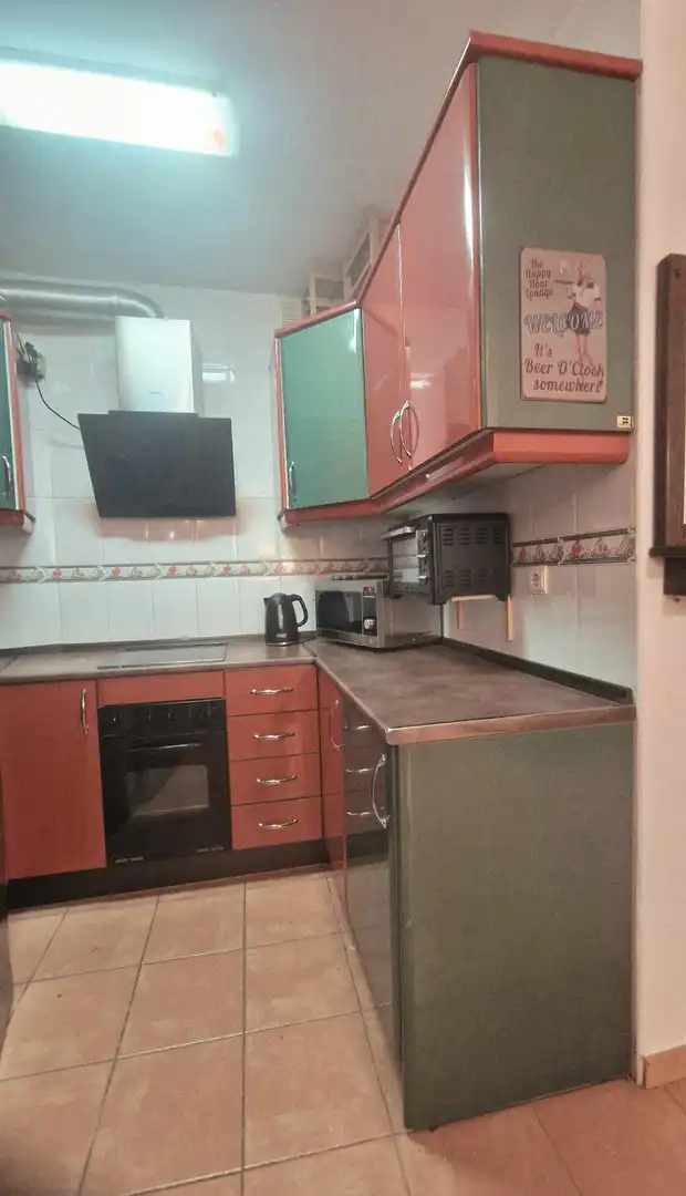 Cuina de Àtic en venda en Fuengirola amb Aire condicionat, Calefacció i Jardí privat