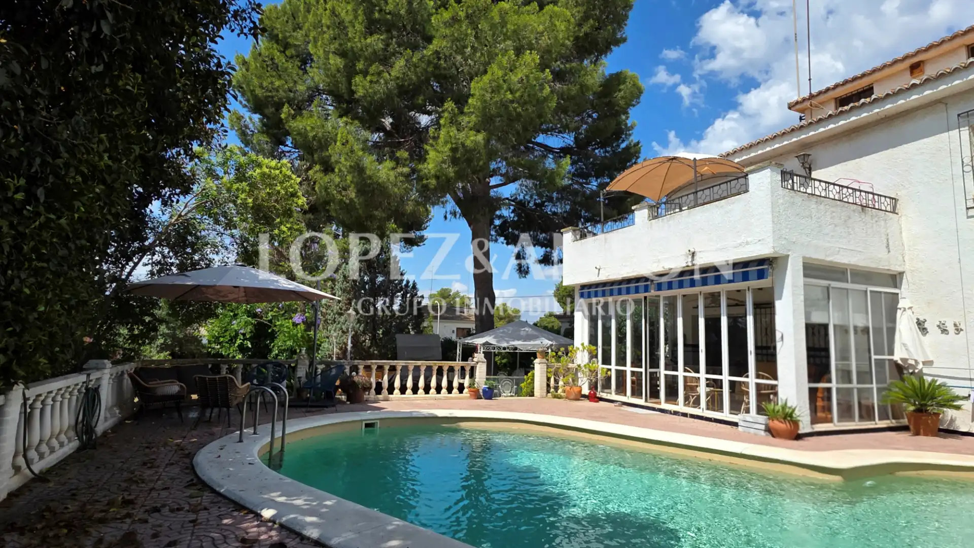 Piscina de Casa o chalet en venta en Paterna con Aire acondicionado, Jardín privado y Terraza