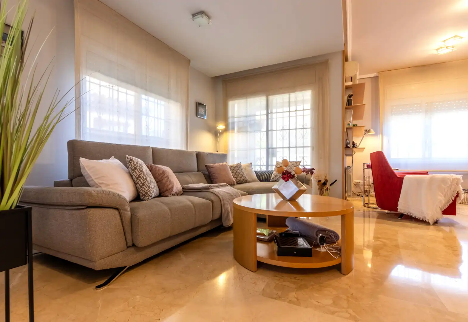 Sala d'estar de Casa adosada en venda en Cambrils amb Aire condicionat, Calefacció i Jardí privat