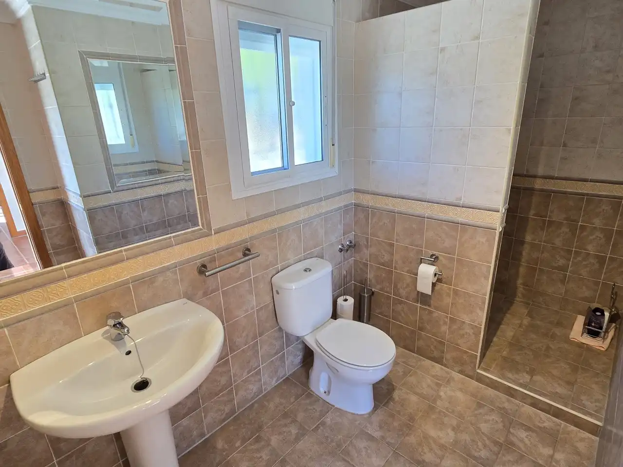 Casa amb piscina en venda a Alcaucín, imagen 16