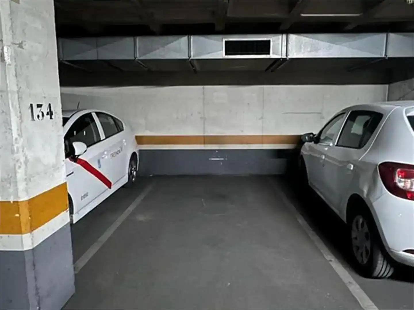 Parking of Garage for rent in Centro