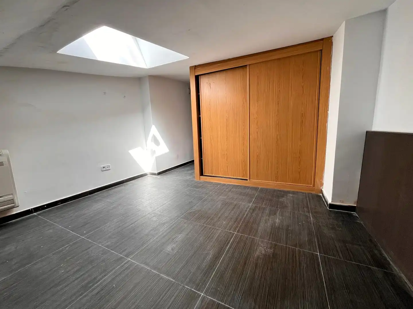 Wohnung zum Verkauf in Los Navalmorales mit Klimaanlage und Heizung