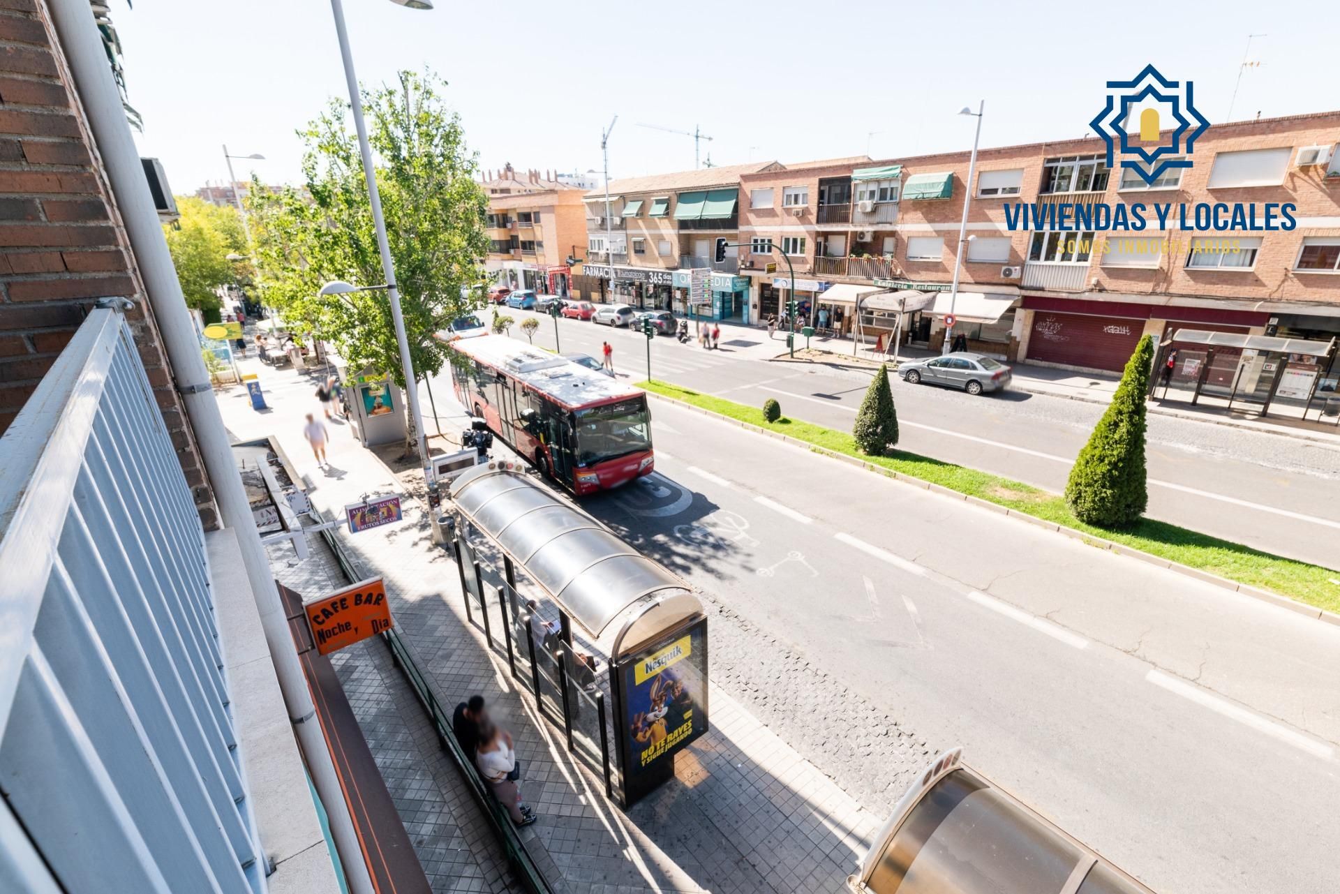 Exterior view of Flat for sale in  Granada Capital  with Air Conditioner, Storage room and Balcony