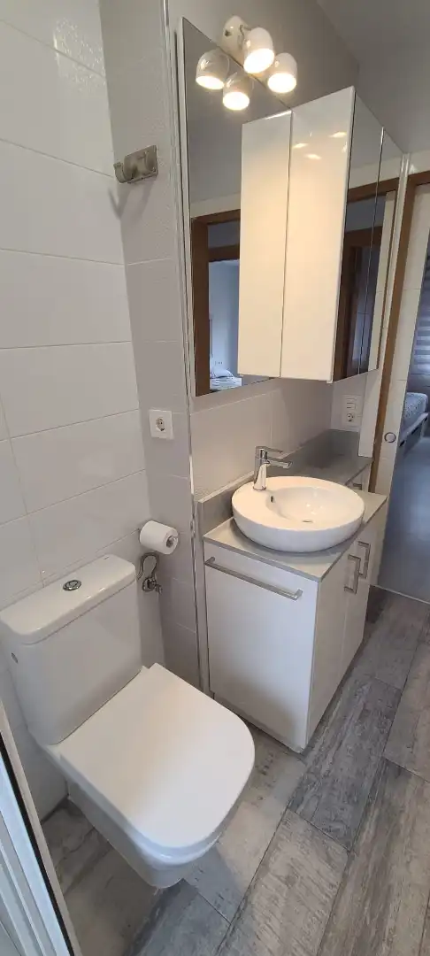 Baño de Piso en venta en Gijón  con Amueblado