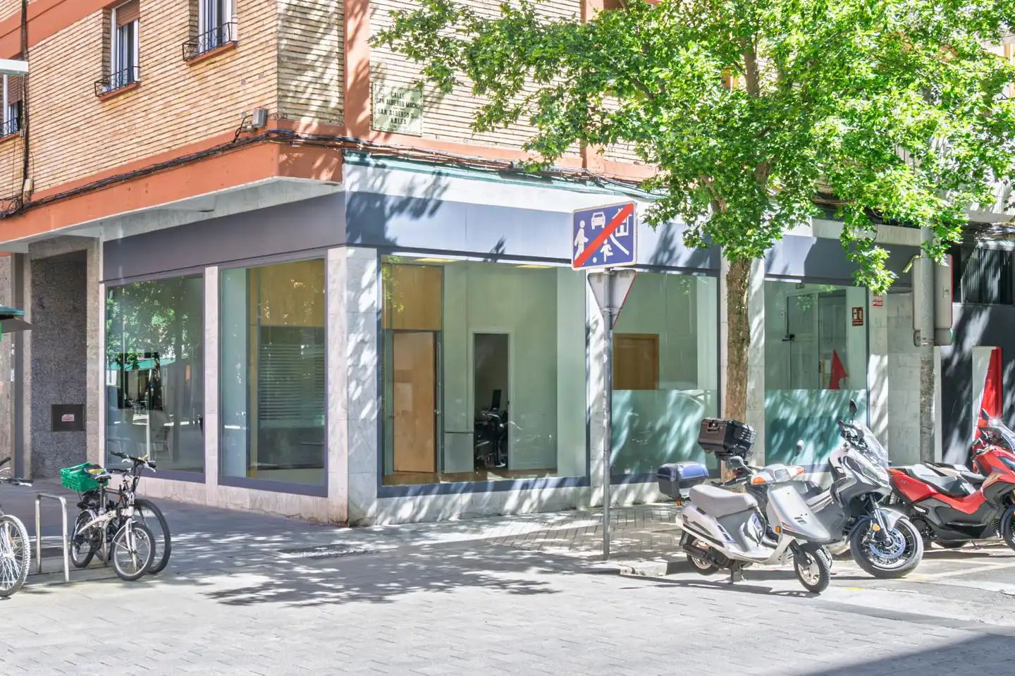 Commercial properties for rent in  Pamplona / Iruña  with Air Conditioner