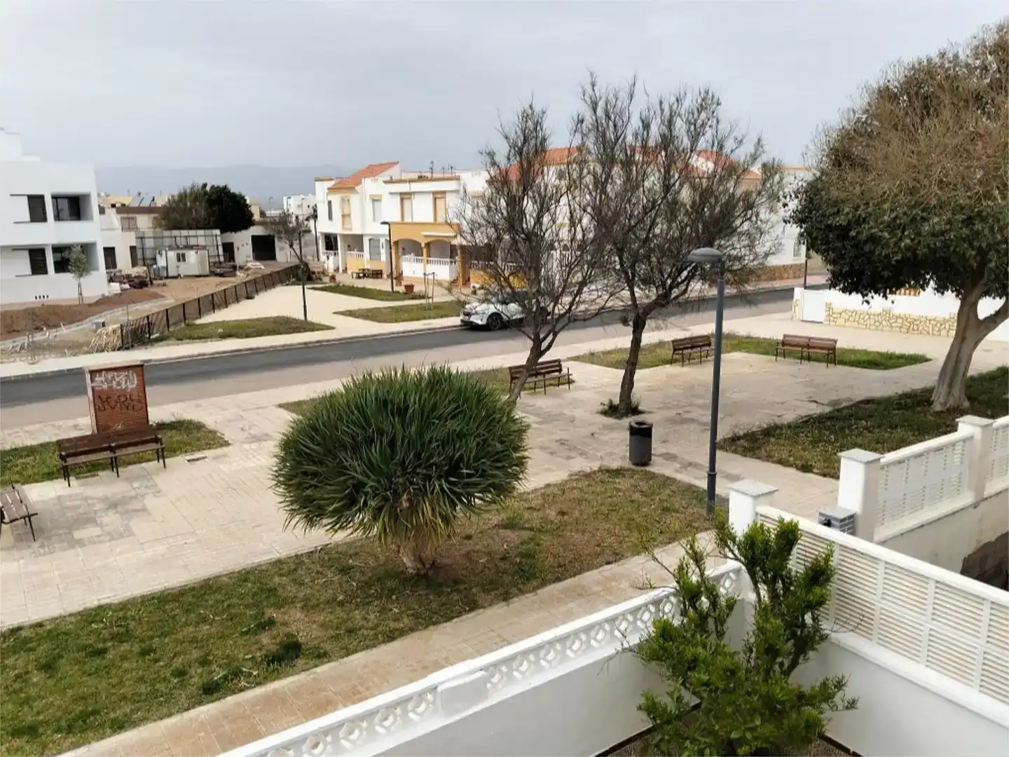 Vista exterior de Casa adosada en venda en Cabo de Gata amb Balcó