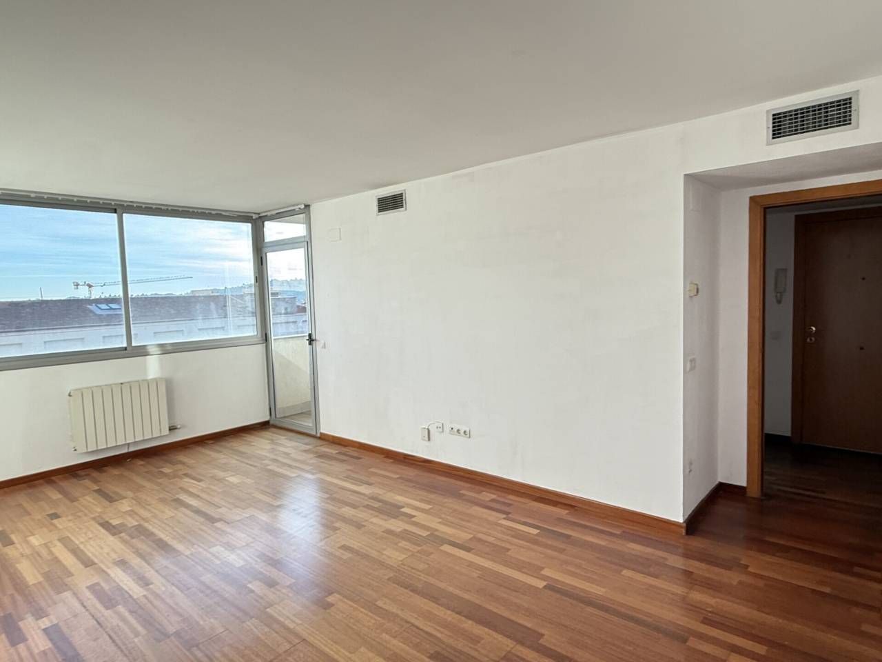 Piso de alquiler en Barri del Centre