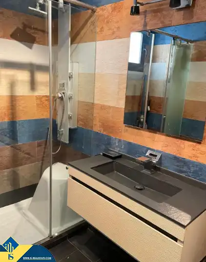 Baño de Dúplex en venta en Torrevieja con Terraza y Amueblado