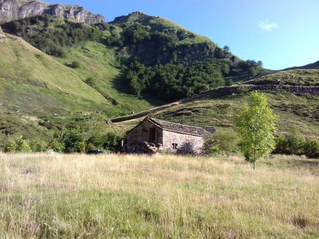 Casa-chalet en Venta en San Roque de Riomiera - LUNADA en San Roque de Riomiera