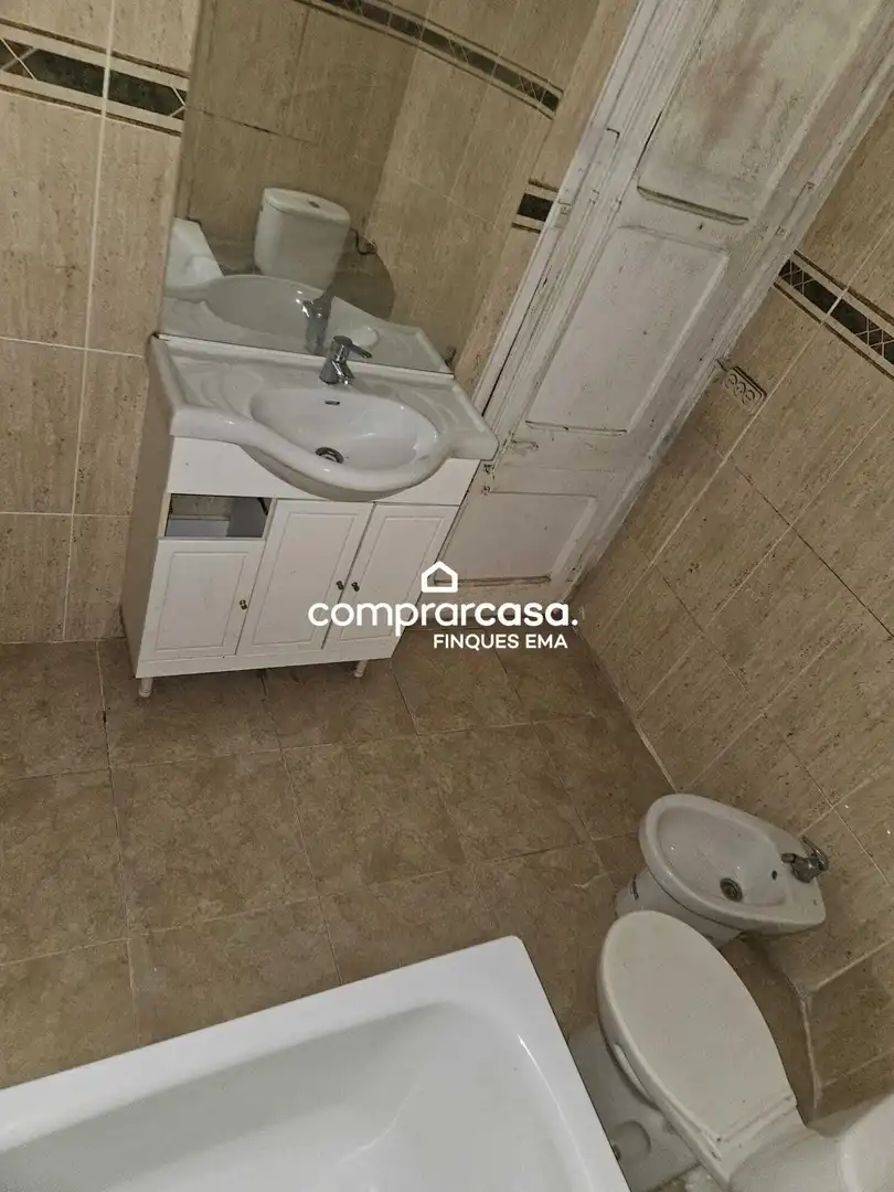 Baño de Piso en venta en Barcelona con Balcón