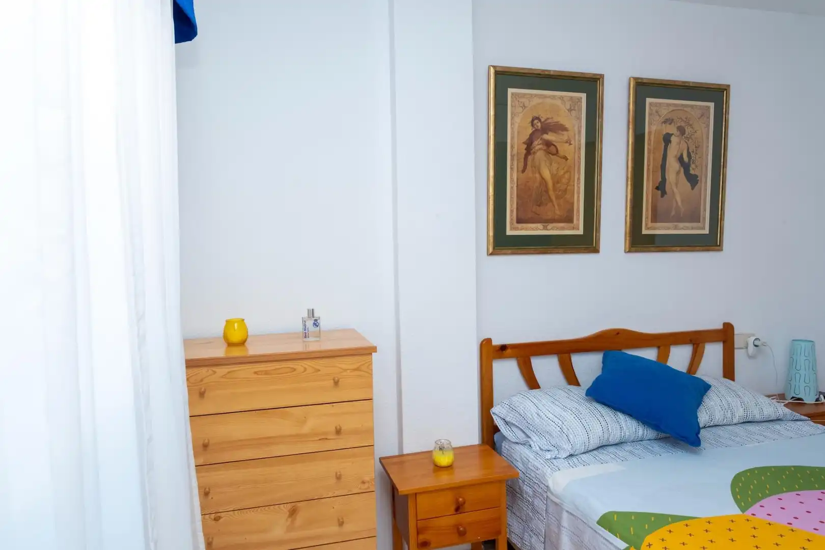 Habitación de Apartamento en venta en Torrevieja con Jardín privado, Amueblado y Piscina comunitaria