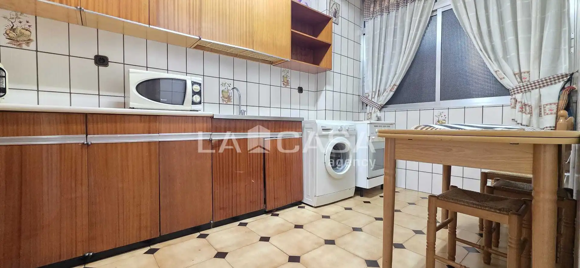 Kitchen of Flat for sale in Valladolid  with Heating and Balcony