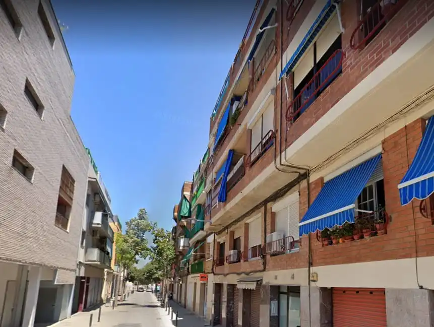 Parking à louer à C/ Guifre El Pelos