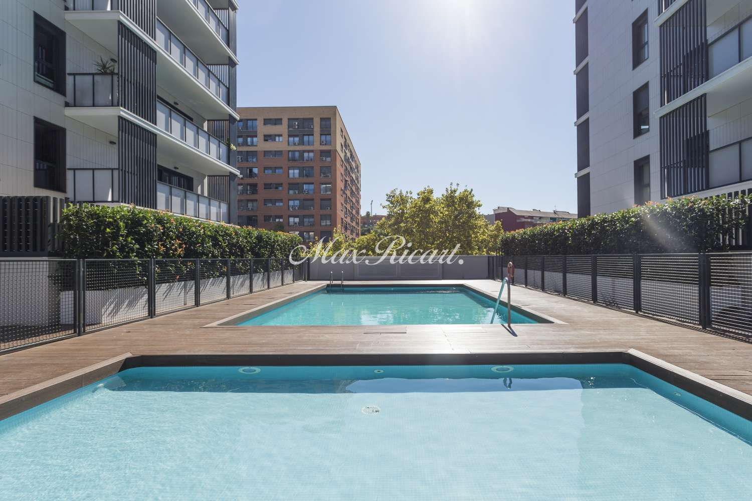 Piscina de Pis de lloguer en  Barcelona Capital amb Aire condicionat, Calefacció i Terrassa