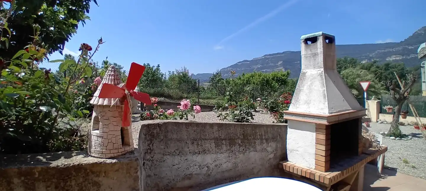 Jardí de Casa o xalet en venda en Centelles amb Calefacció i Jardí privat