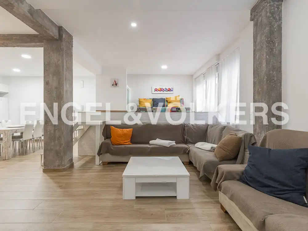 Sala d'estar de Pis de lloguer en Valencia amb Aire condicionat, Calefacció i Parquet