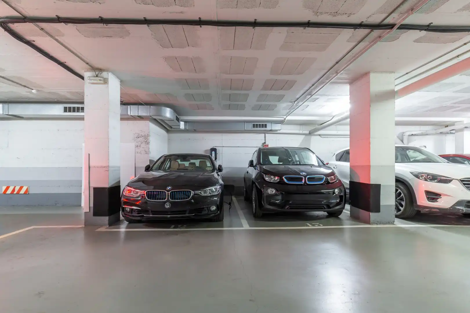 Parking de Piso en venta en Esplugues de Llobregat con Aire acondicionado, Calefacción y Trastero
