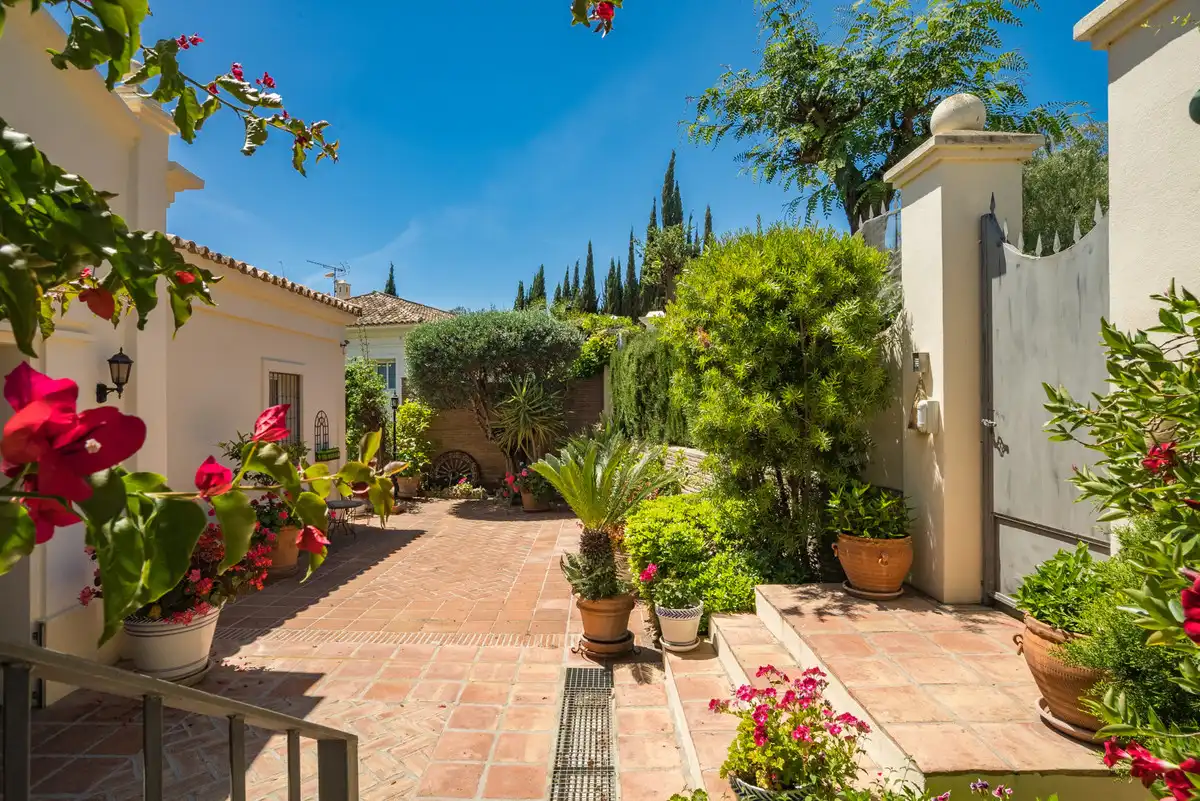 Jardí de Casa o xalet en venda en Málaga amb Aire condicionat, Terrassa i Moblat