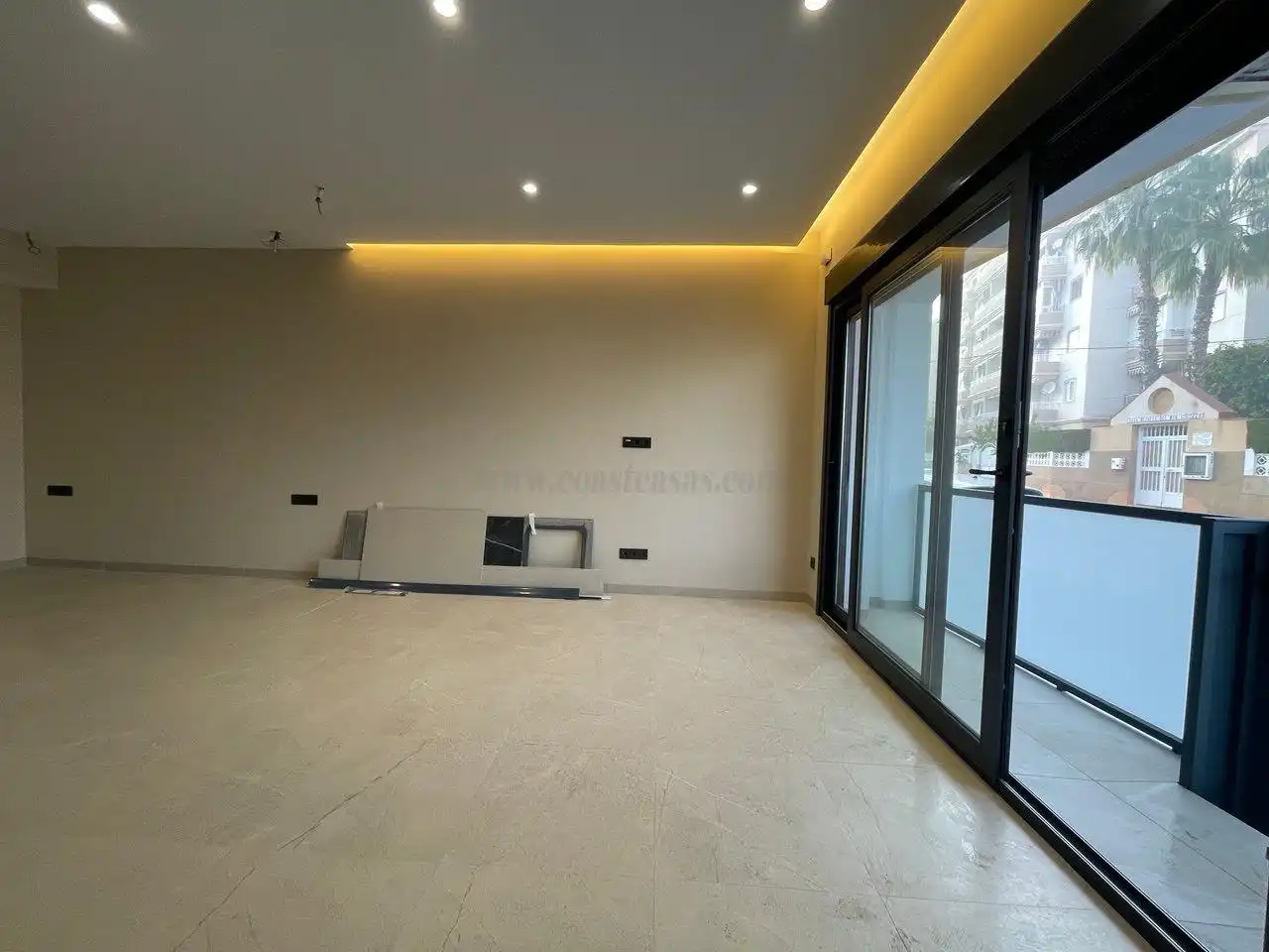 Sala de estar de Estudio en venta en Torrevieja con Aire acondicionado, Calefacción y Terraza