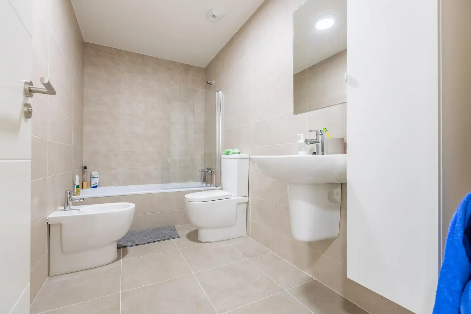Baño de Piso en venta en A Coruña Capital  con Calefacción, Jardín privado y Terraza