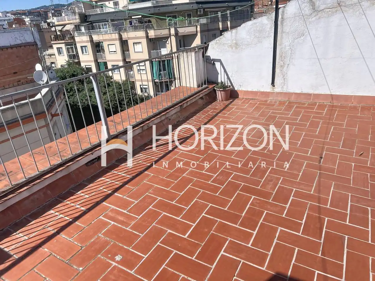 Terraza de Edificio en venta en L'Hospitalet de Llobregat