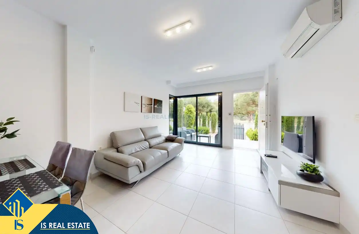 Sala d'estar de Casa o xalet de lloguer en Orihuela amb Aire condicionat, Calefacció i Jardí privat