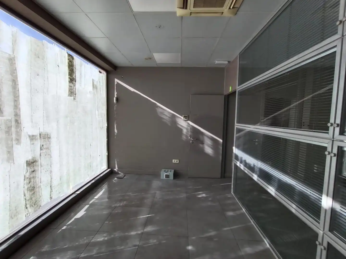 Local comercial en venta en Avenida de Castañeras 36, imagen 5