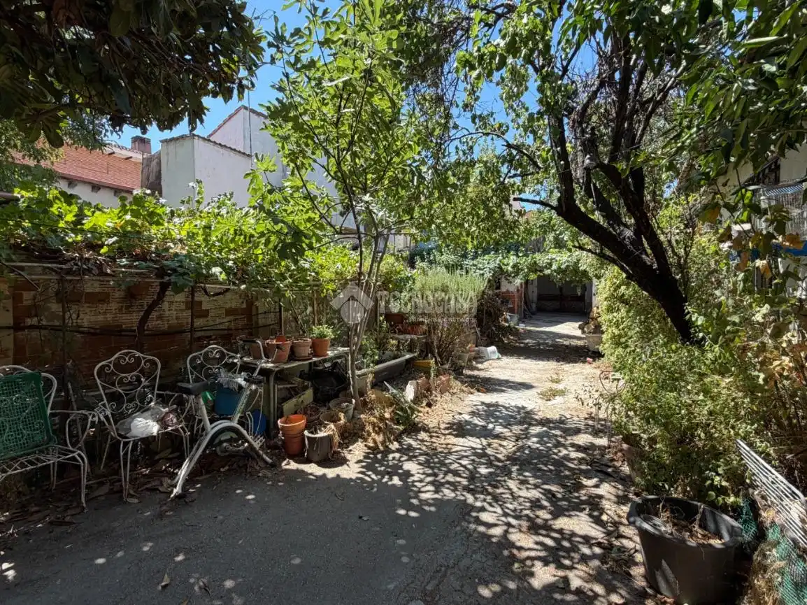 Casa adosada en venta en Arganda del Rey con Calefacción, Jardín privado y Balcón