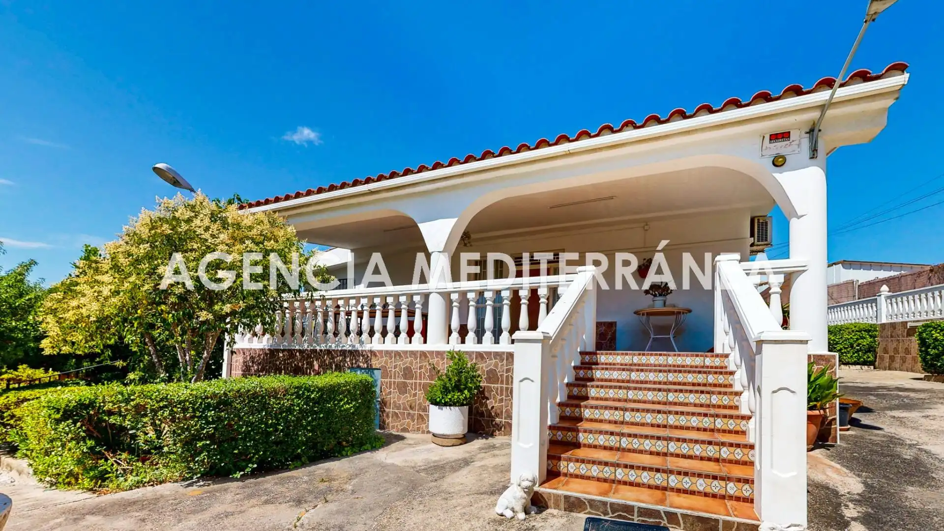 Chalet con piscina en venta en Montserrat, imagen 4