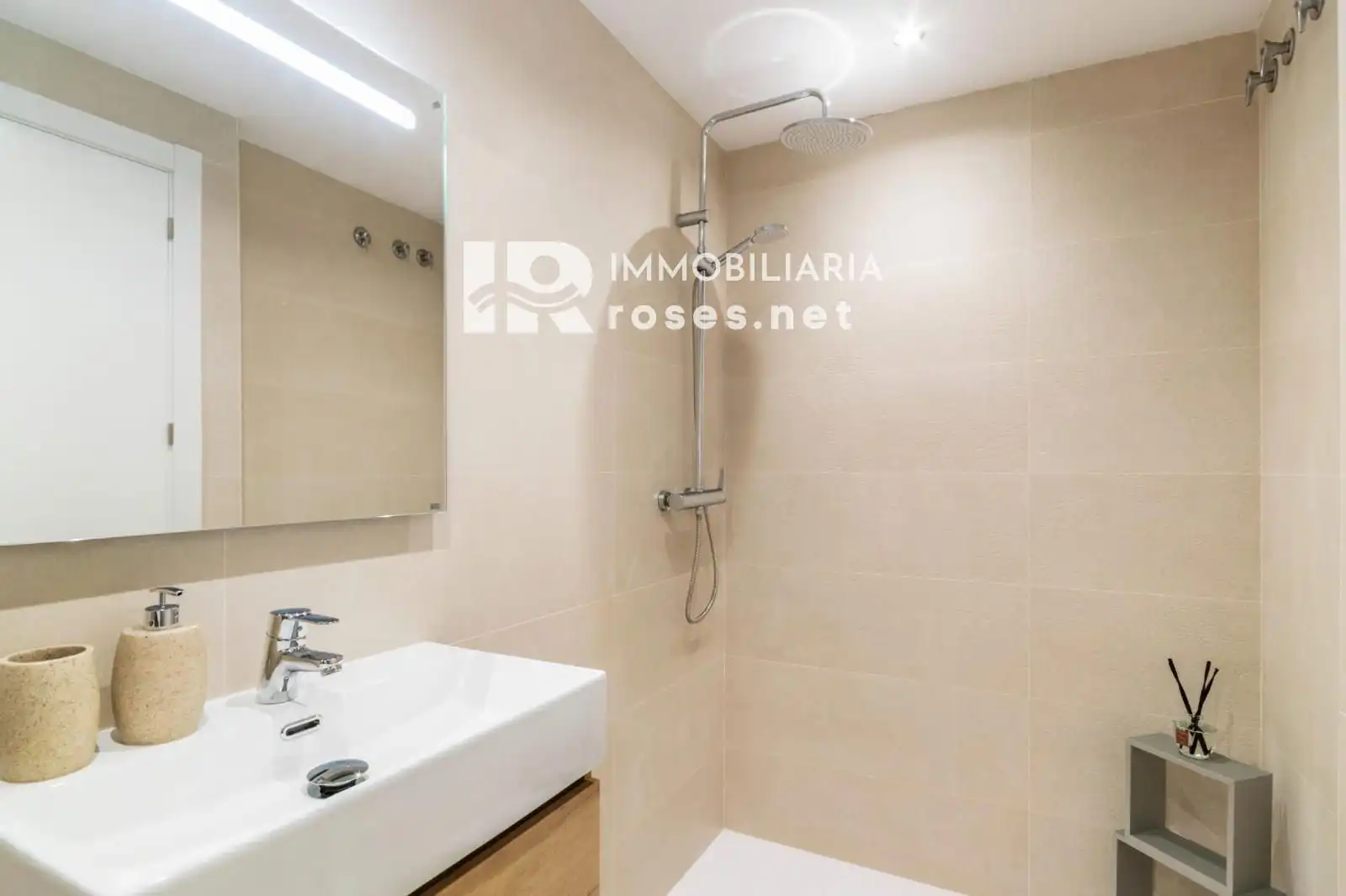 Bathroom of Duplexes for sale in Fortià  with Terrace