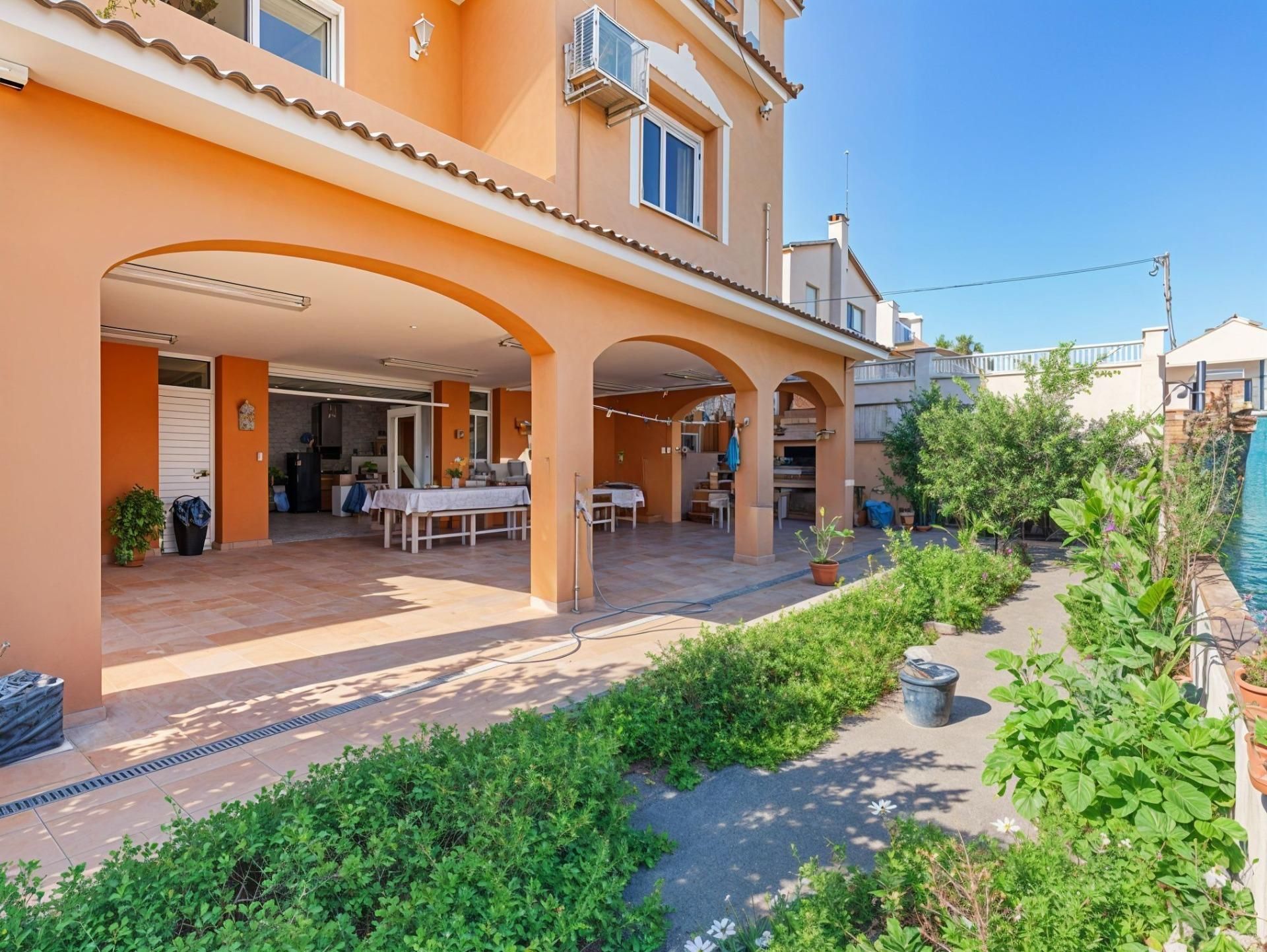 Vista exterior de Casa o xalet en venda en Polinyà amb Aire condicionat, Calefacció i Jardí privat