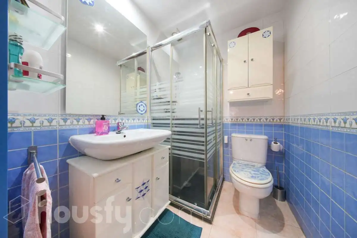 Flat with balcony for sale in Calle de Albalá ., imagen 28