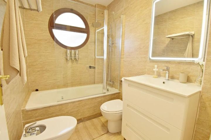 Bathroom of Flat for sale in Jerez de la Frontera  with Air Conditioner