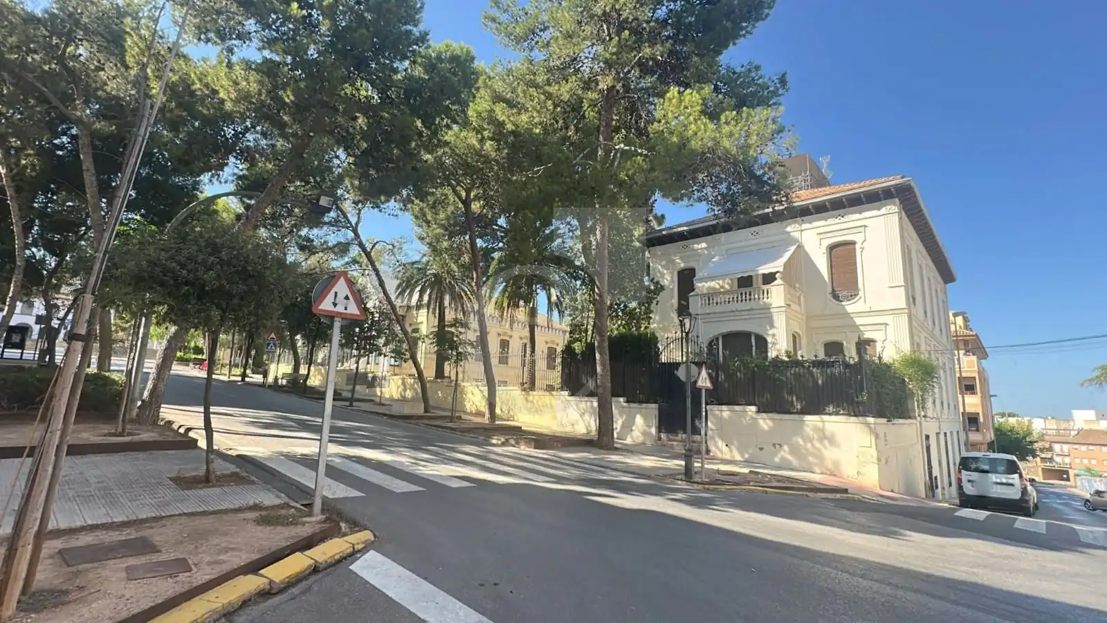Vista exterior de Casa o xalet de lloguer en Paterna amb Aire condicionat i Piscina