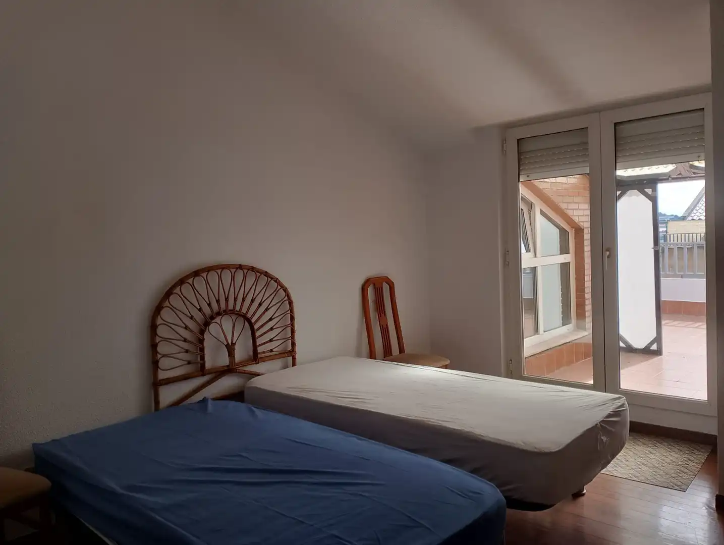 Habitación de Ático en venta en Santa Cruz de Bezana con Calefacción, Parquet y Terraza