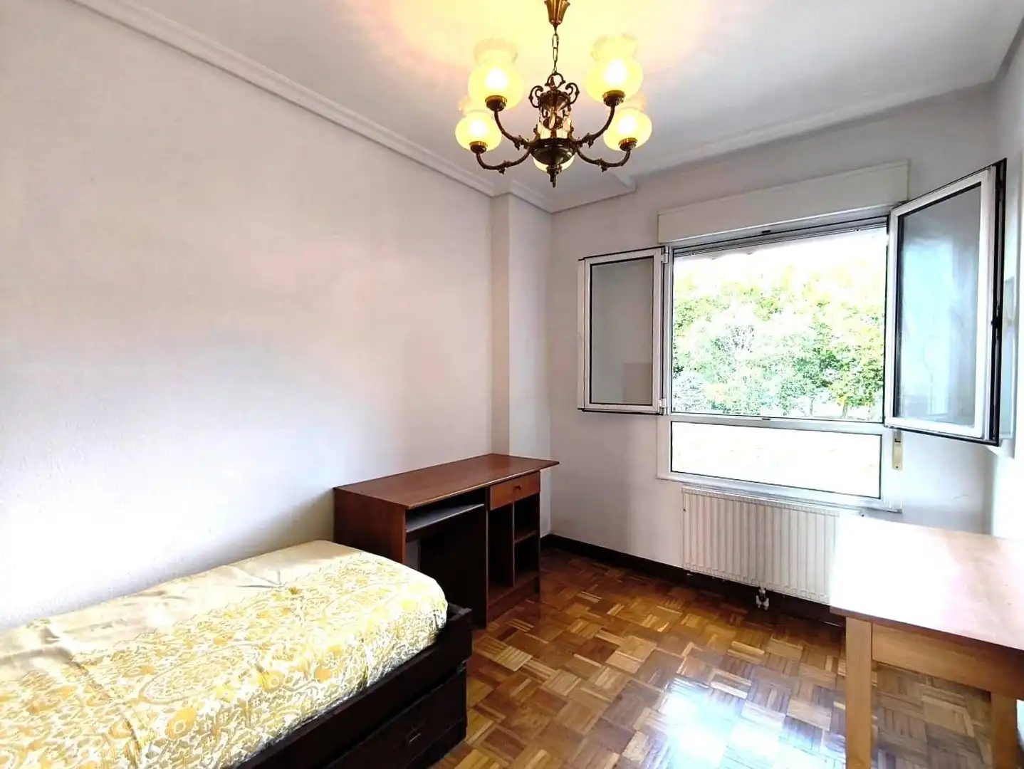 Habitación de Piso en venta en Santander con Calefacción y Parquet