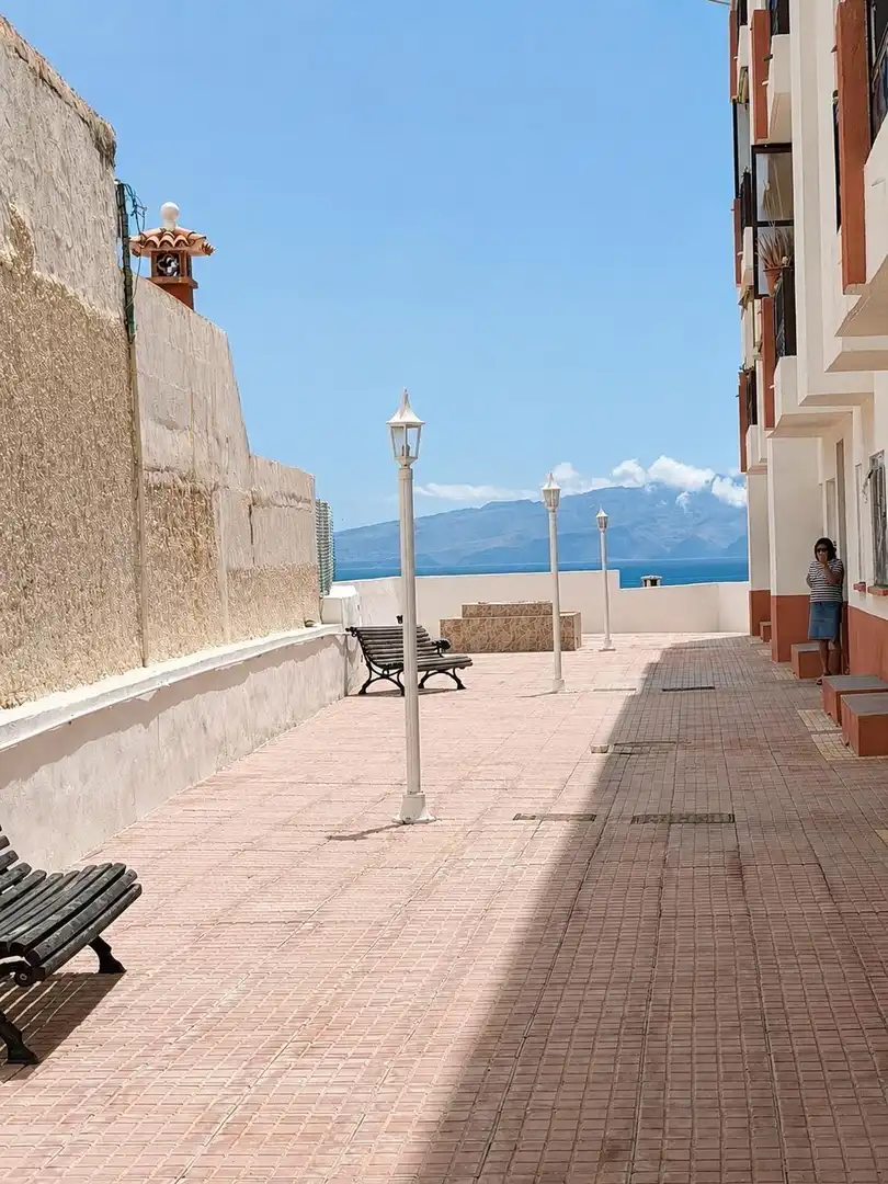 Vista exterior de Apartamento en venta en Santiago del Teide con Amueblado y Balcón