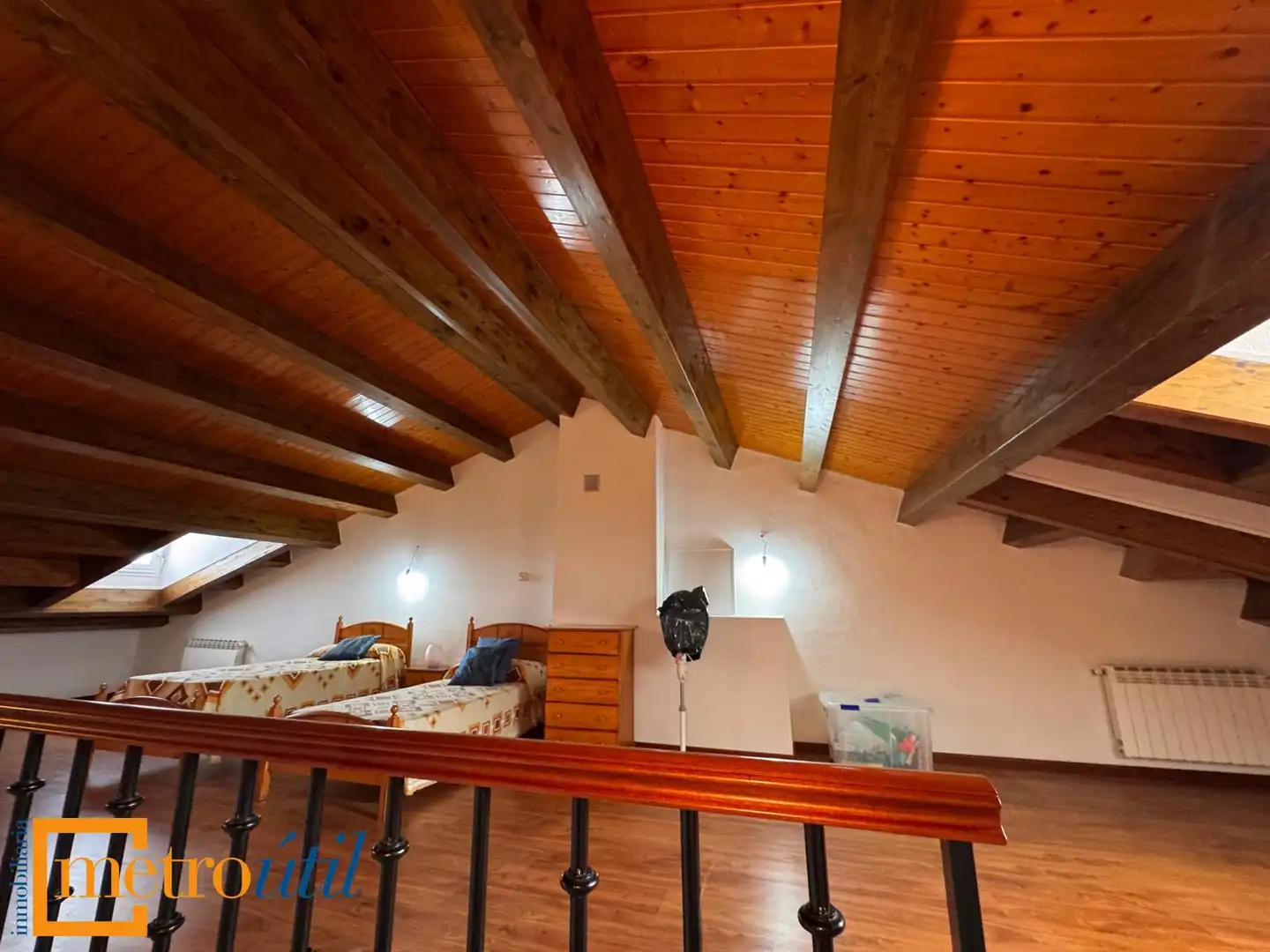 Dormitori de Casa o xalet en venda en Mozárbez amb Calefacció, Jardí privat i Parquet