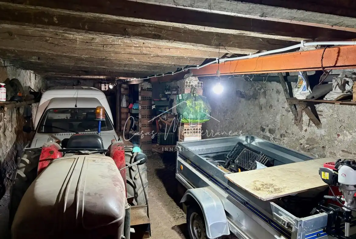 Casa adosada en venta en Montbrió del Camp con Terraza y Amueblado