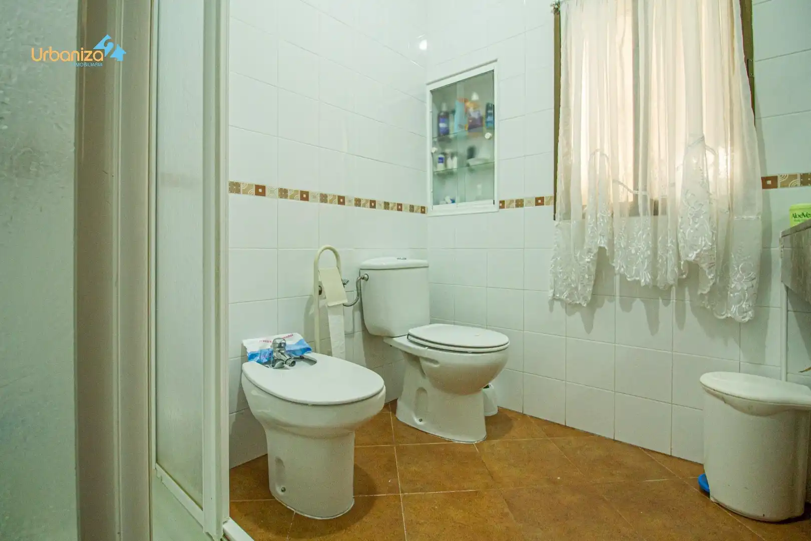 Badezimmer von Haus oder Chalet zum Verkauf in Badajoz mit Privatgarten, Terrasse und Abstellraum
