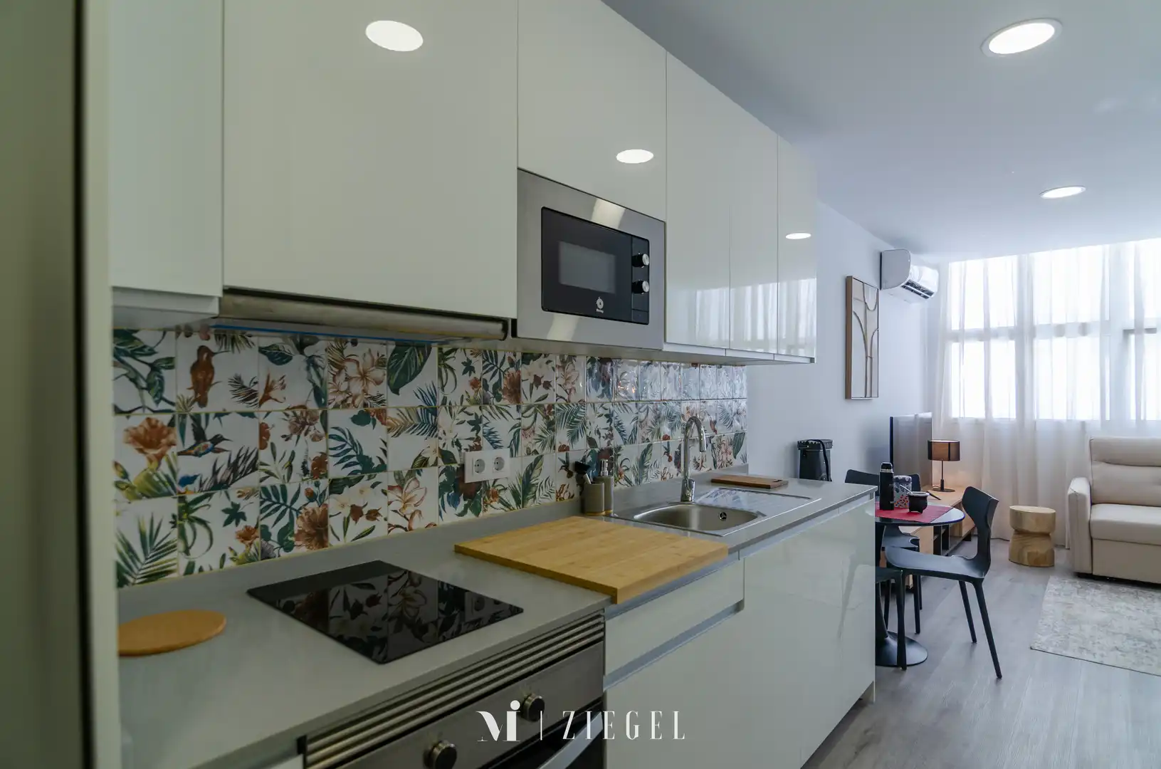 Kitchen of Flat for rent in Las Palmas de Gran Canaria  with Air Conditioner and Furnished